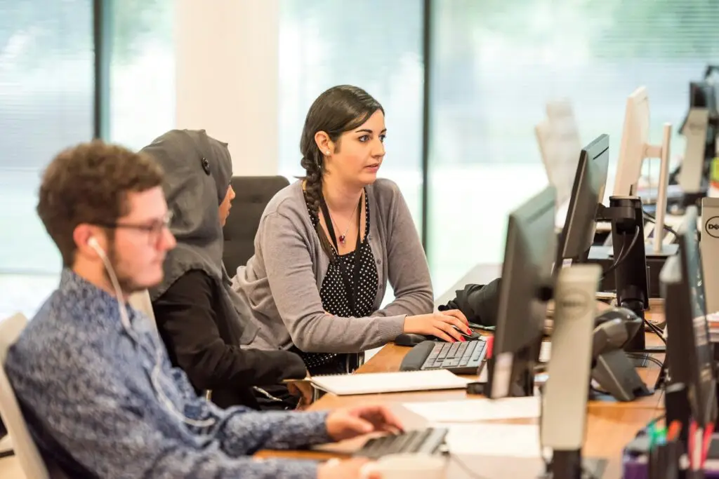 Call Center Quality Assurance: Elevating Customer Service Excellence 3 Key Metrics for Call Center Quality Assurance