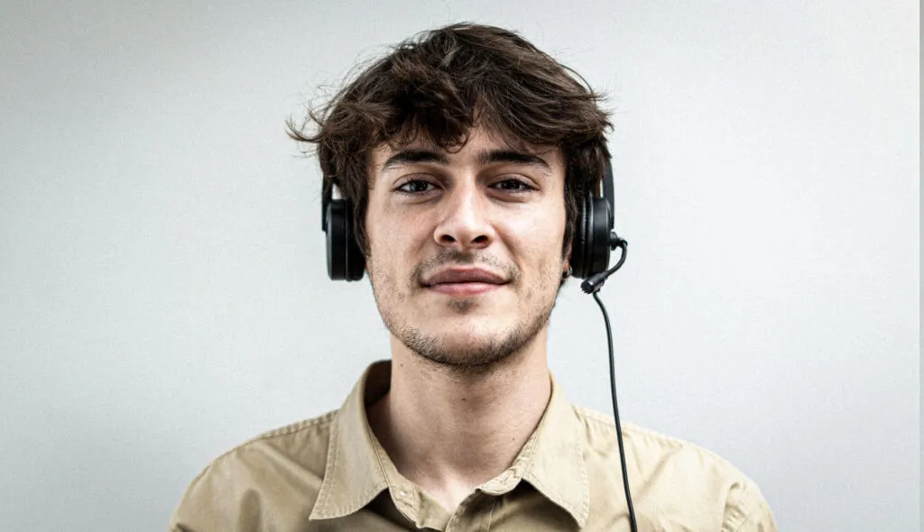 call center agent-01